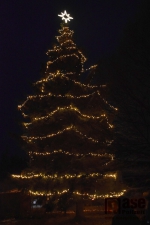 Slavnostní rozsvícení vánočního stromu ve Víchové nad Jizerou
