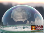 Úžasné obrazce na zmrzlé bublině