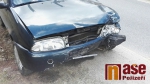 Fotografie z místa nehody osobního auta a motokráře v Bělé u Staré Paky