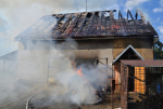 Zásah hasičů při požáru stodoly v Kunratické ulici v Liberci