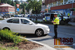 Nehoda nákladního auta a osobního na Riegrově náměstí v Semilech