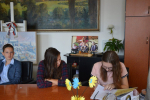 Deset žáků ze Žižkovky na návštěvě v kanceláři starosty Turnova