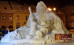 Sněhová socha Krakonoše na jilemnickém náměstí