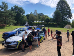 Policisté návštívili děti v táboře Krásnov poblíž obce Vyskeř