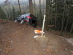 Nehoda vozidla VW Touareg mezi Zlatou Olešnicí a Sklenařicemi