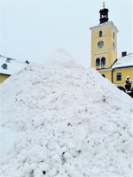 V Jilemnici začala stavba sněhového Krakonoše