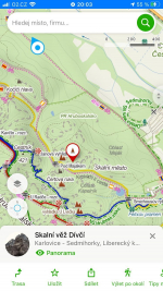 Zásah záchranářů a horské služby po pádu lezkyně na Hruboskalsku
