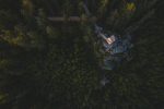 Vyhlídkový lesopark nad městem Rokytnice nad Jizerou na vrchu Stráž