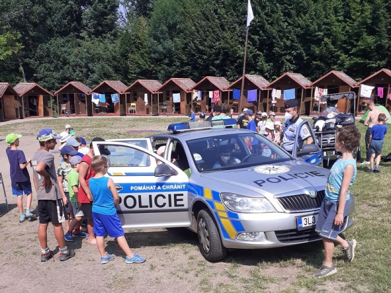 Policisté navštívili tábor Krasnov poblíž obce Vyskeř