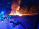 Hořela skládka v Košťálově, zasahovalo osm jednotek hasičů