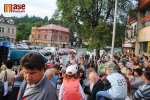 Otevření rekonstruovaného náměstí přilákalo davy lidí