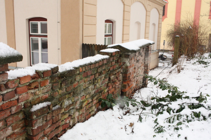 Ohradní zeď jilemnického zámku<br />Autor: Archiv KÚ Libereckého kraje