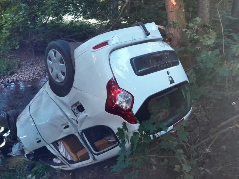 Nehoda automobilu v obci Slaná u Semil