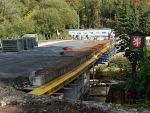 Stavba mostu v Jatecké ulici v Semilech na přelomu září a října 2022
