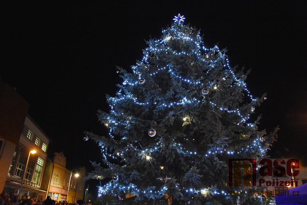 Rozsvícení vánočního stromu v Semilech 2022