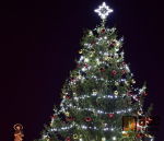 Vánoční strom v Hostinném