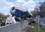 Nehoda kamionu na silnici I/35 v katastru obce Ohrazenice ve směru na Turnov