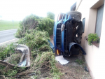 Nehoda osobního auta na silnici č. II/295 u Bakova (Dolní Branná)