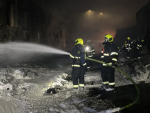 Požár v areálu firmy Juta v Turnově