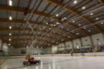 Na turnovském zimním stadionu byla instalována nová svítidla