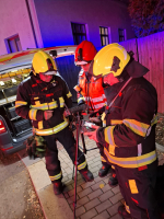 Zásah hasičů při požáru v Lomnici nad Popelkou