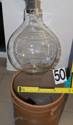 Zabavené prostředky pro výrobu metamfetaminu