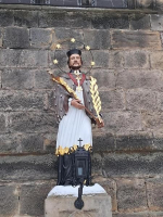 Socha sv. Jana Nepomuckého po restaurování s doplněnou lucernou