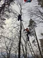 Záchrana paraglidisty na Kozákově