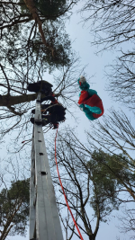Záchrana paraglidisty na Kozákově